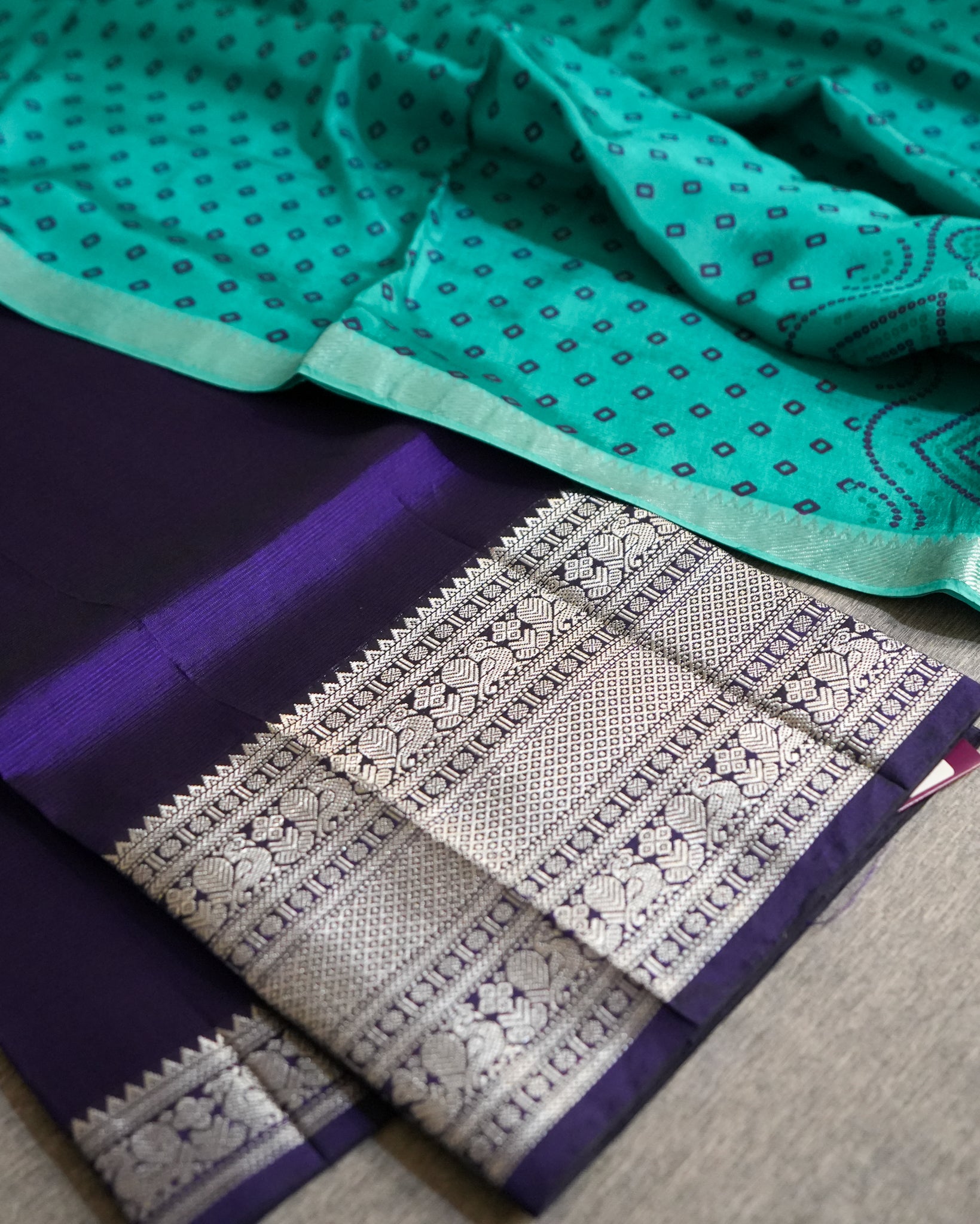 Mangalagiri Kanchi Border Unstitched Silk Top with Digital Print Silk Dupatta