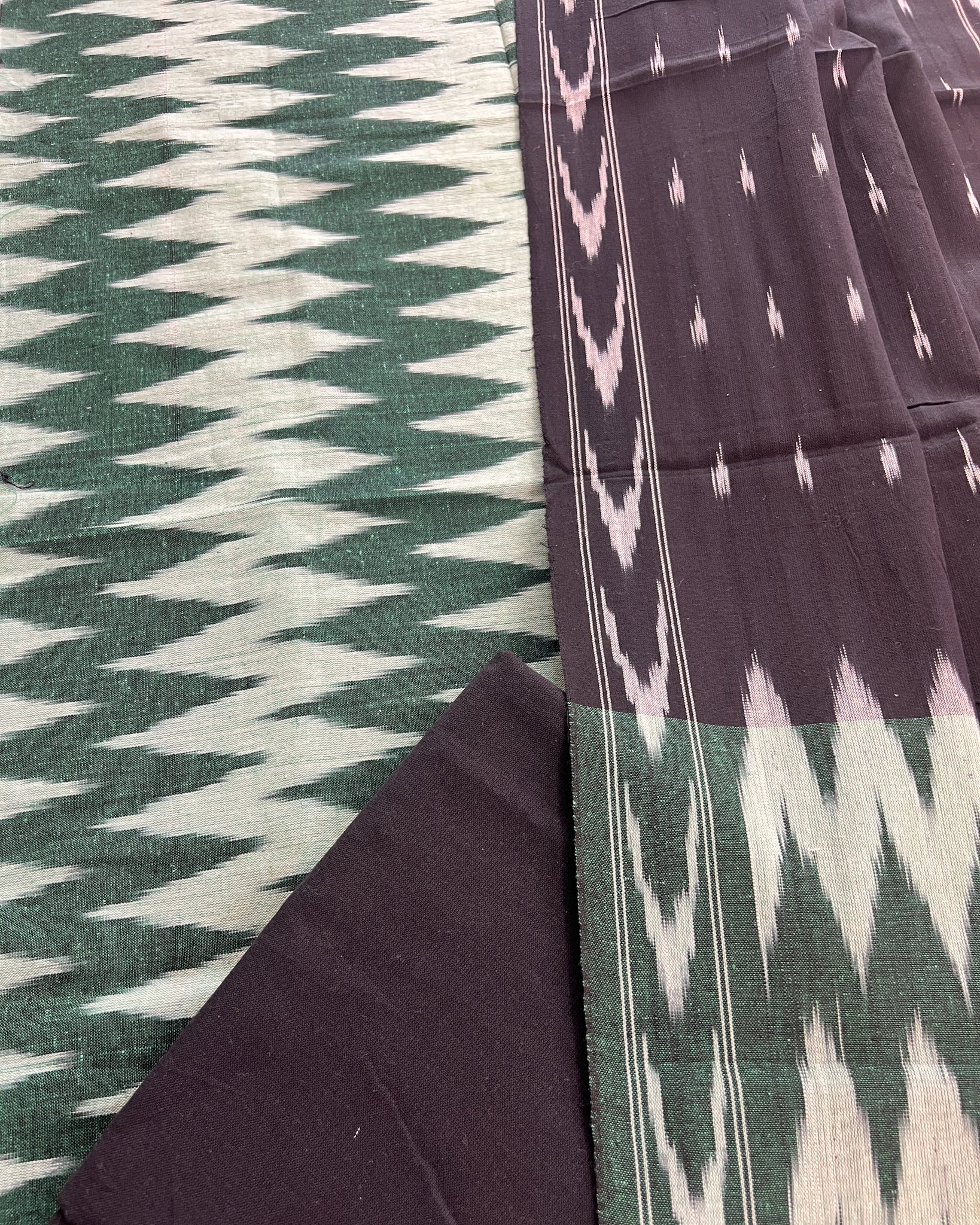 Single Ikkat Cotton Dress Material 3-Piece Black/Green