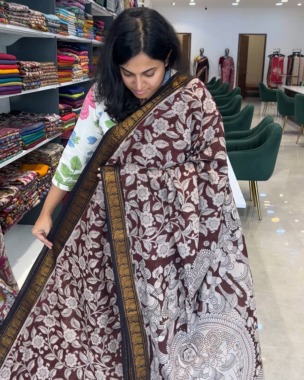 Kalamkari Cotton Saree with Nizam Border – Maroon Floral Pattern