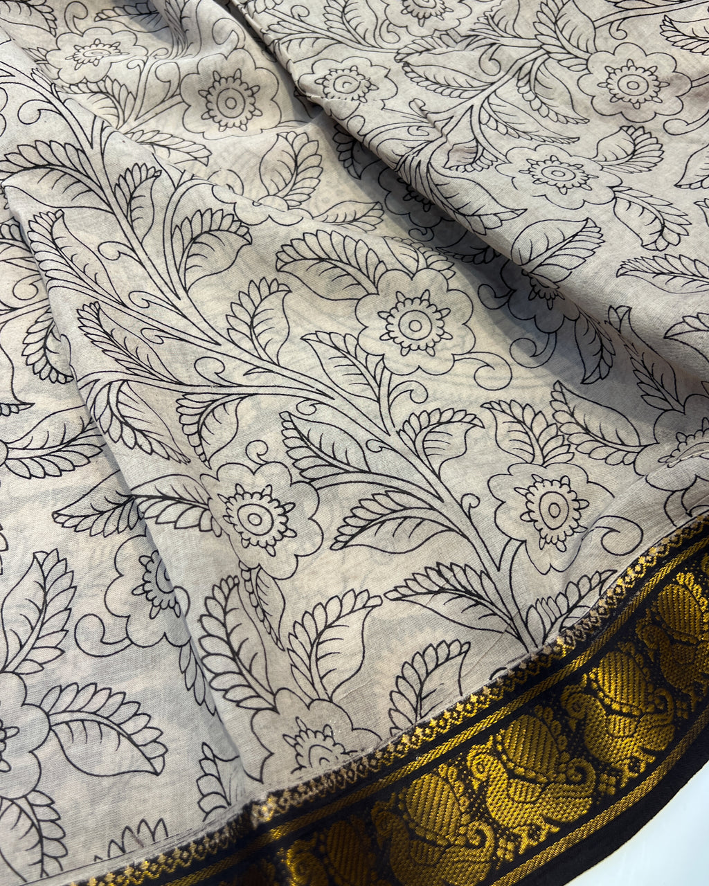 Kalamkari Cotton Saree with Nizam Border – Maroon Floral Pattern