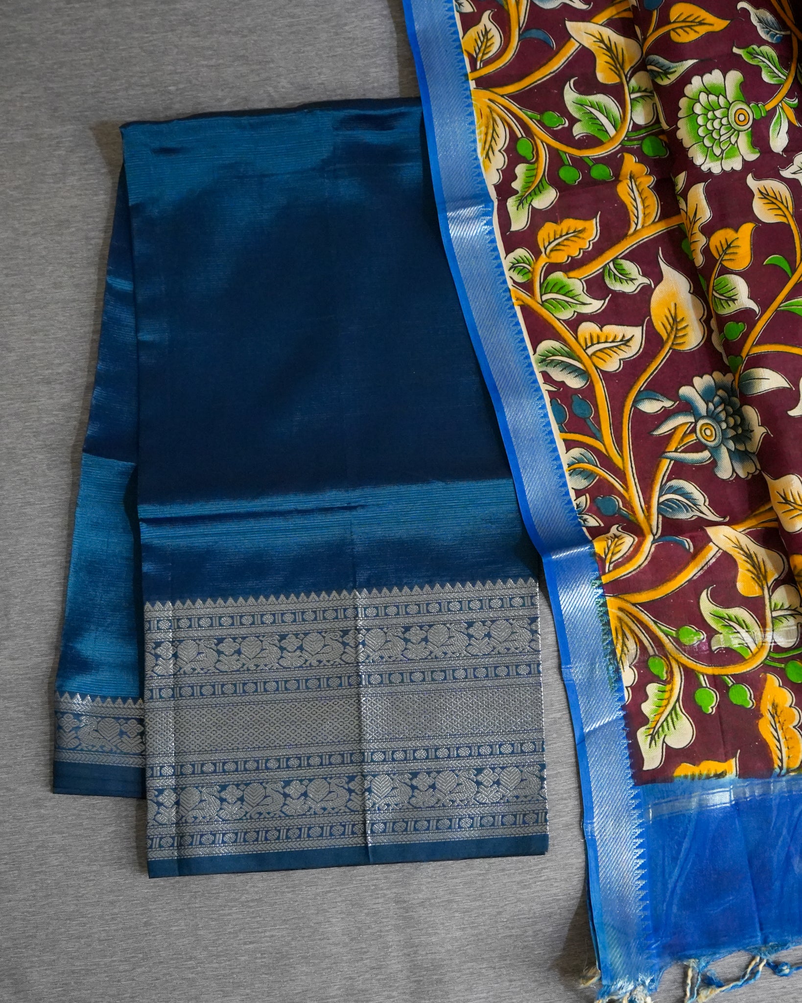 Mangalagiri Kanchi Border Unstitched Silk Top with Digital Print Silk Dupatta