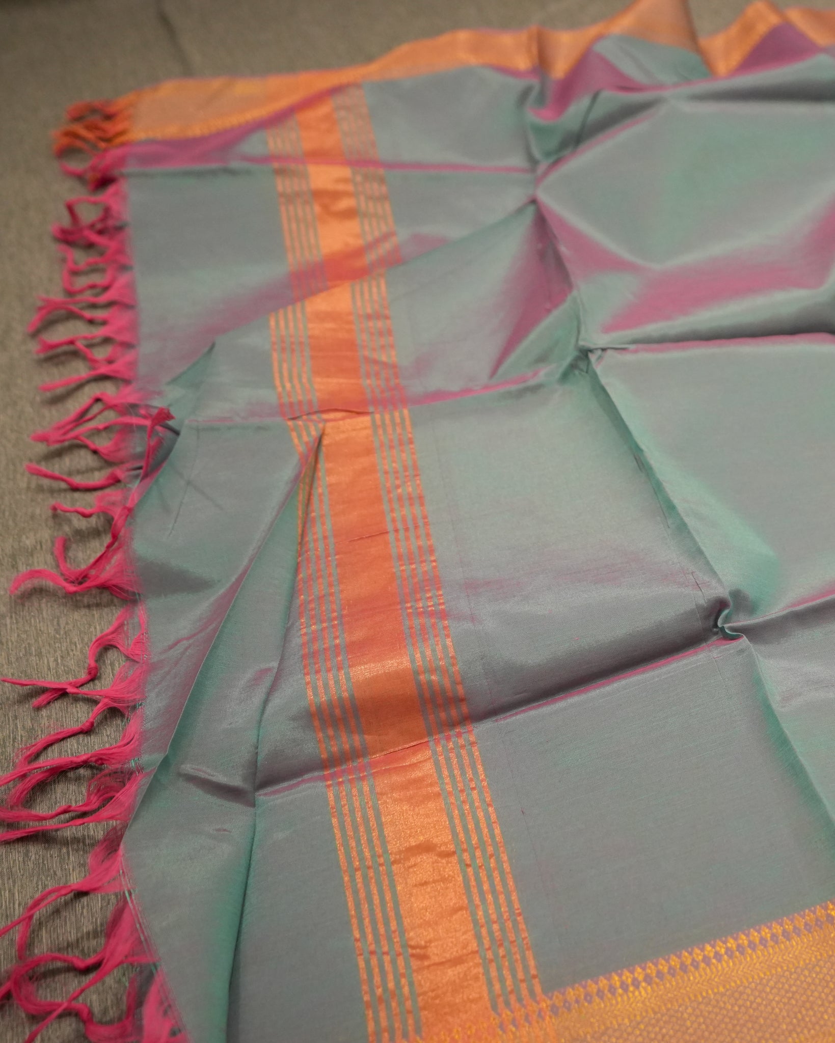 Greyish Blue Mangalagiri Handloom Dupatta