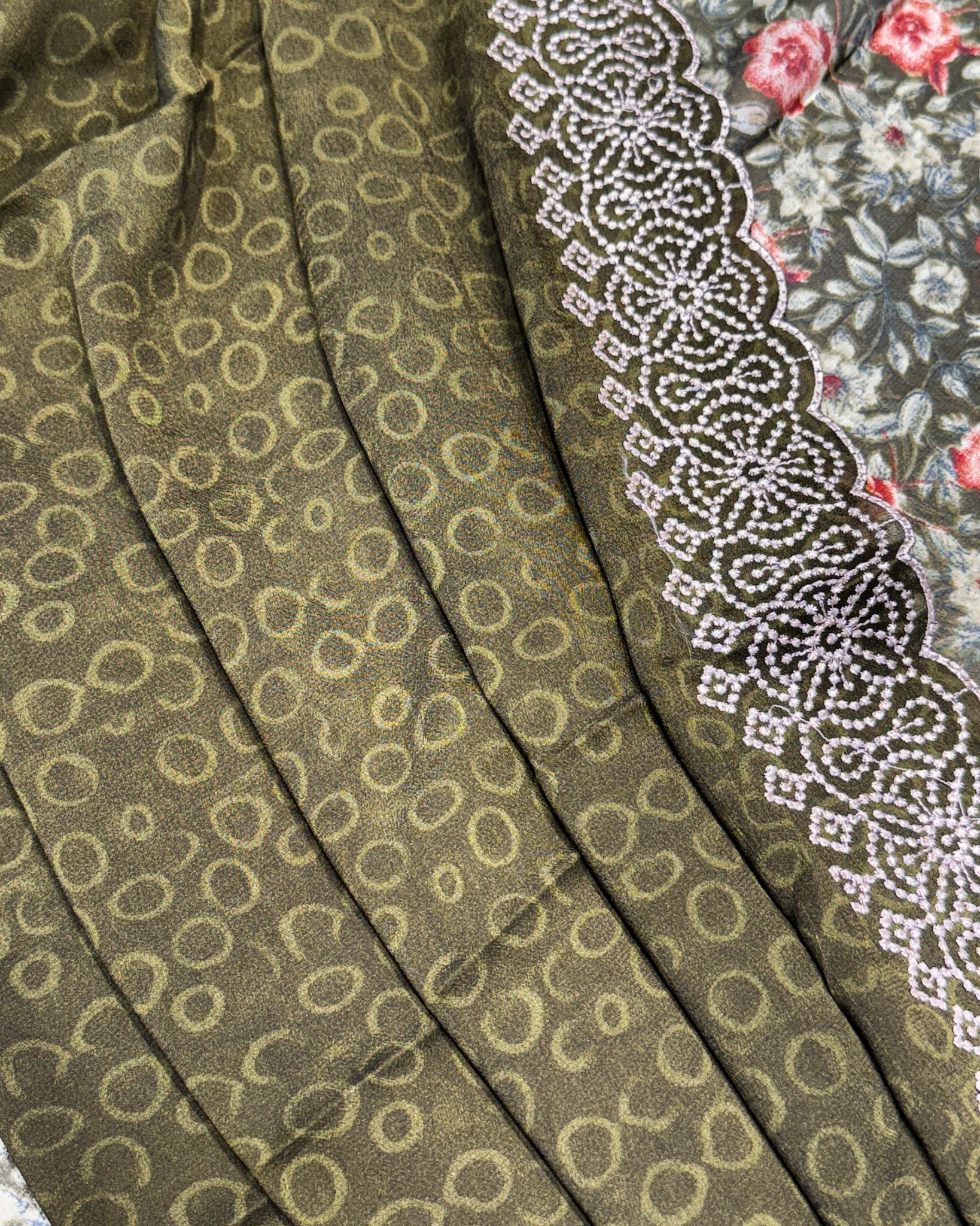 Premium Chiffon Saree with Embroidery Border – Mehendi Green